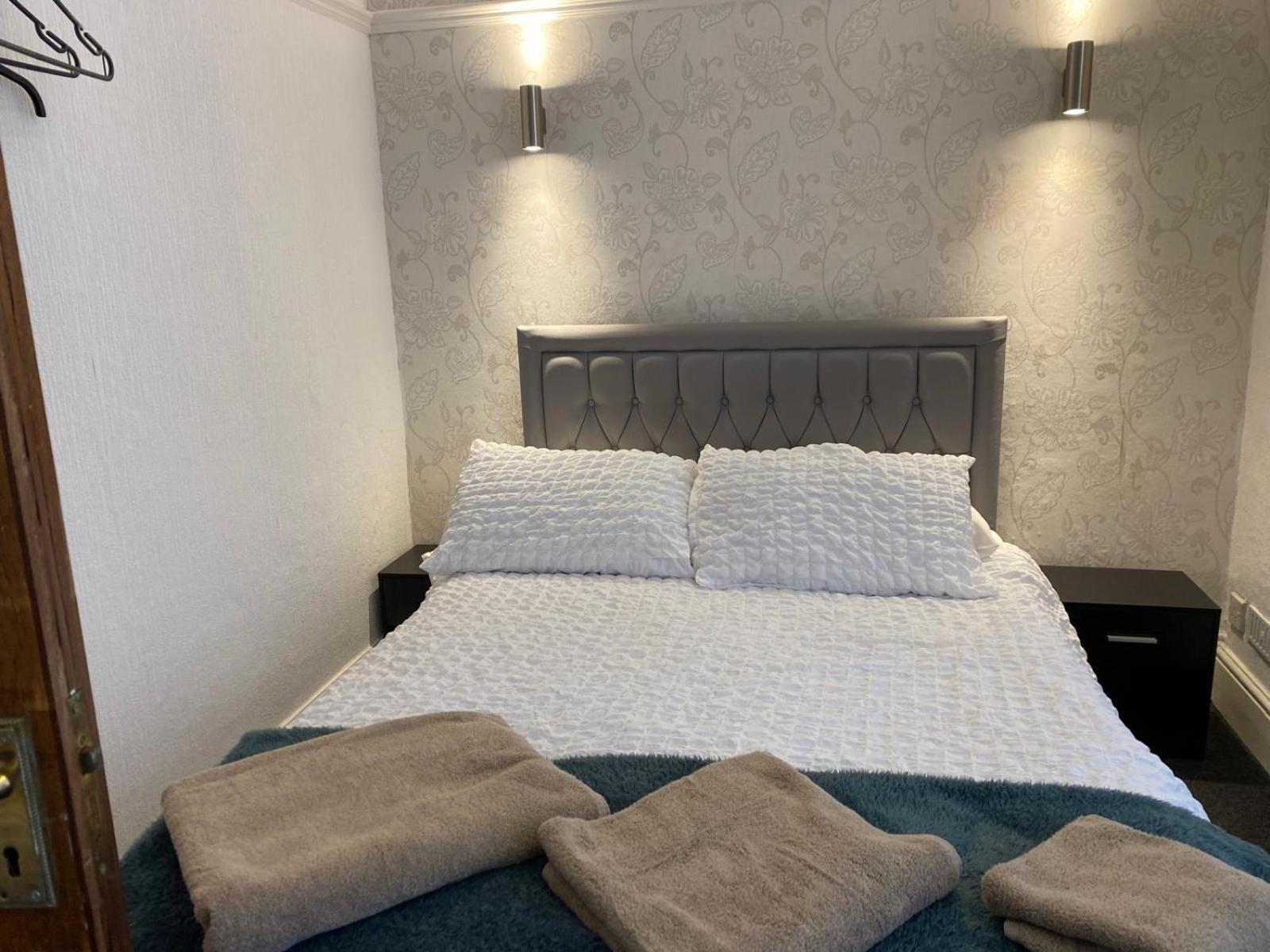 Villa Guest House Porthcawl Room photo