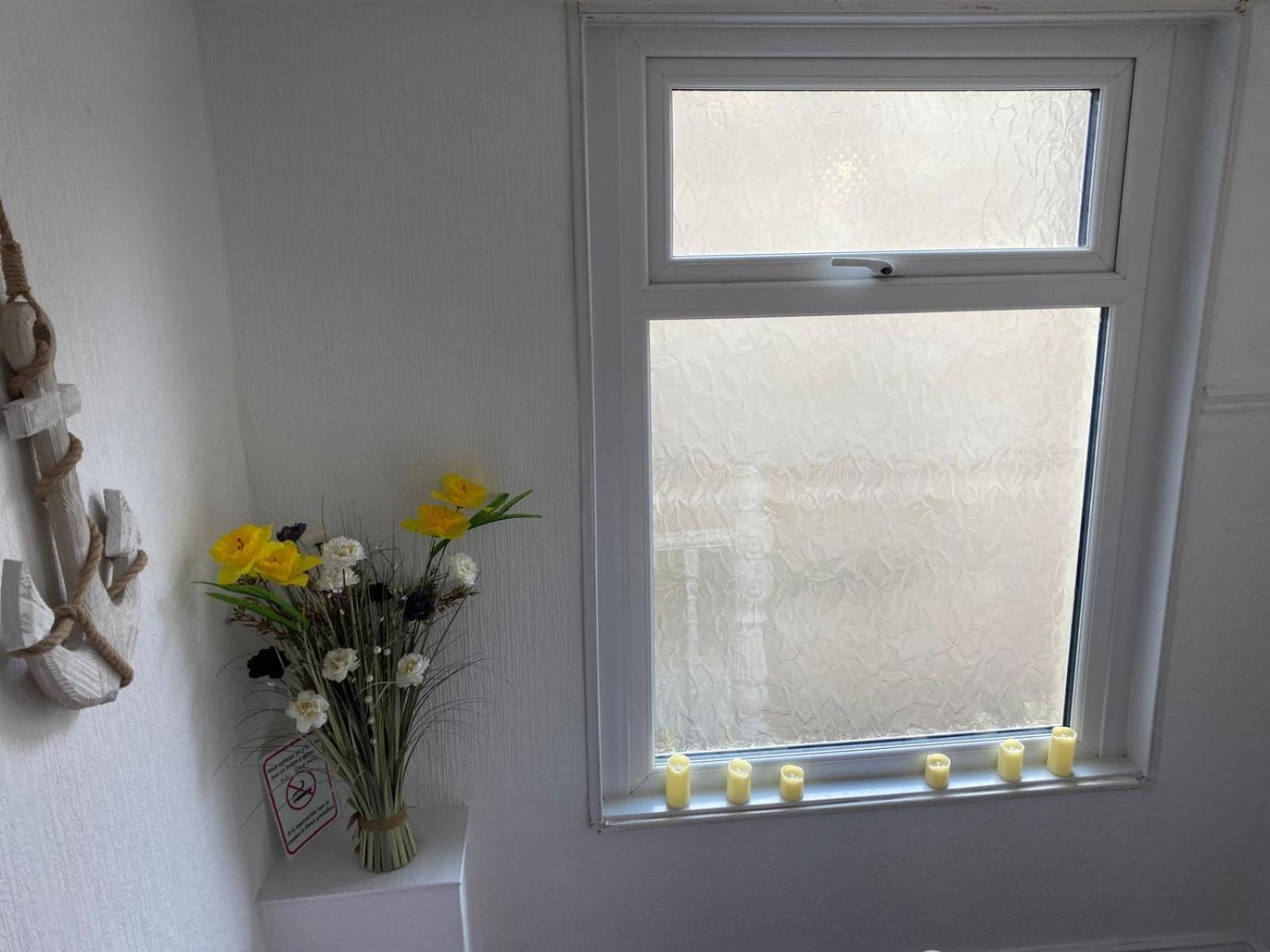 Villa Guest House Porthcawl Exterior photo